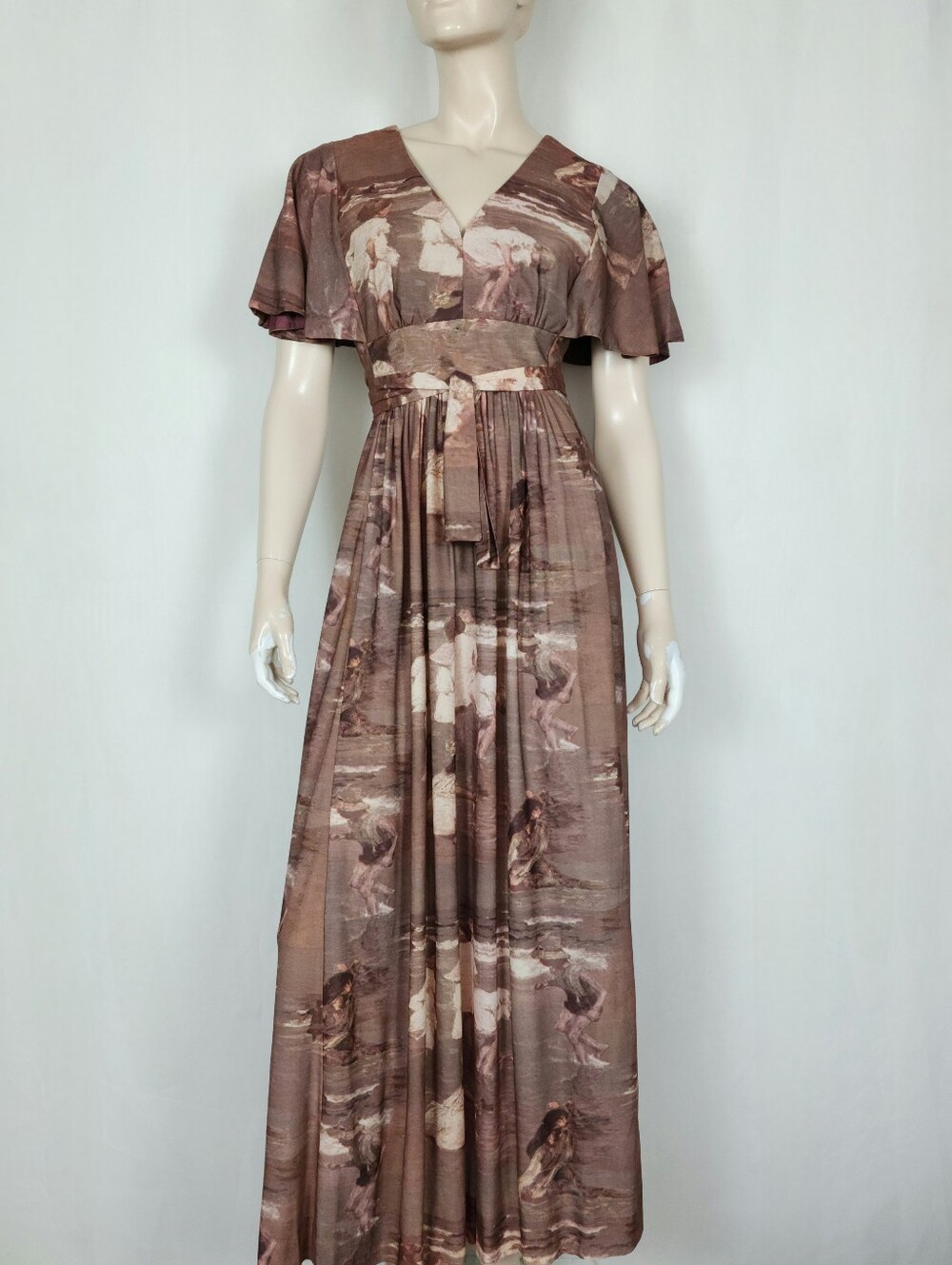 Vtg 70s novelty print flutter maxi dress S-M beach scene child frolicking